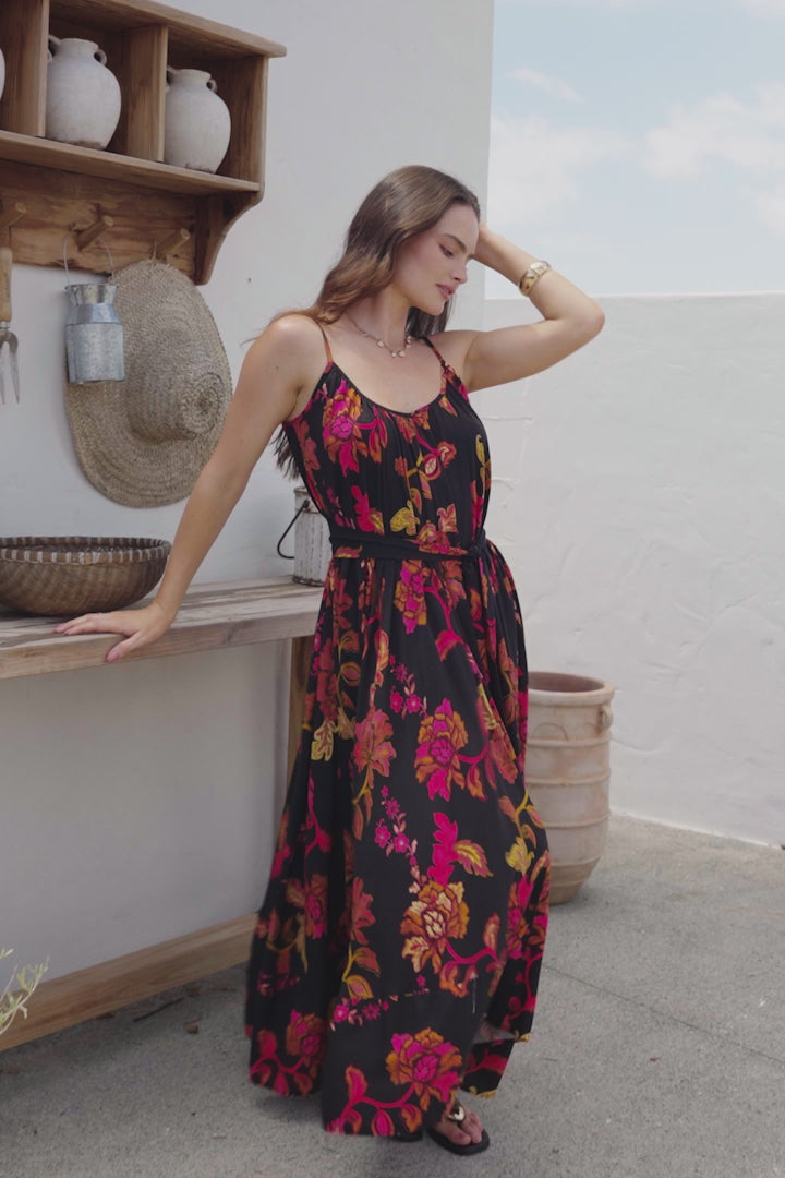 Frederique Maxi Dress - Relaxed Sun Dress with Detachable Waist Tie in Valerie Print
