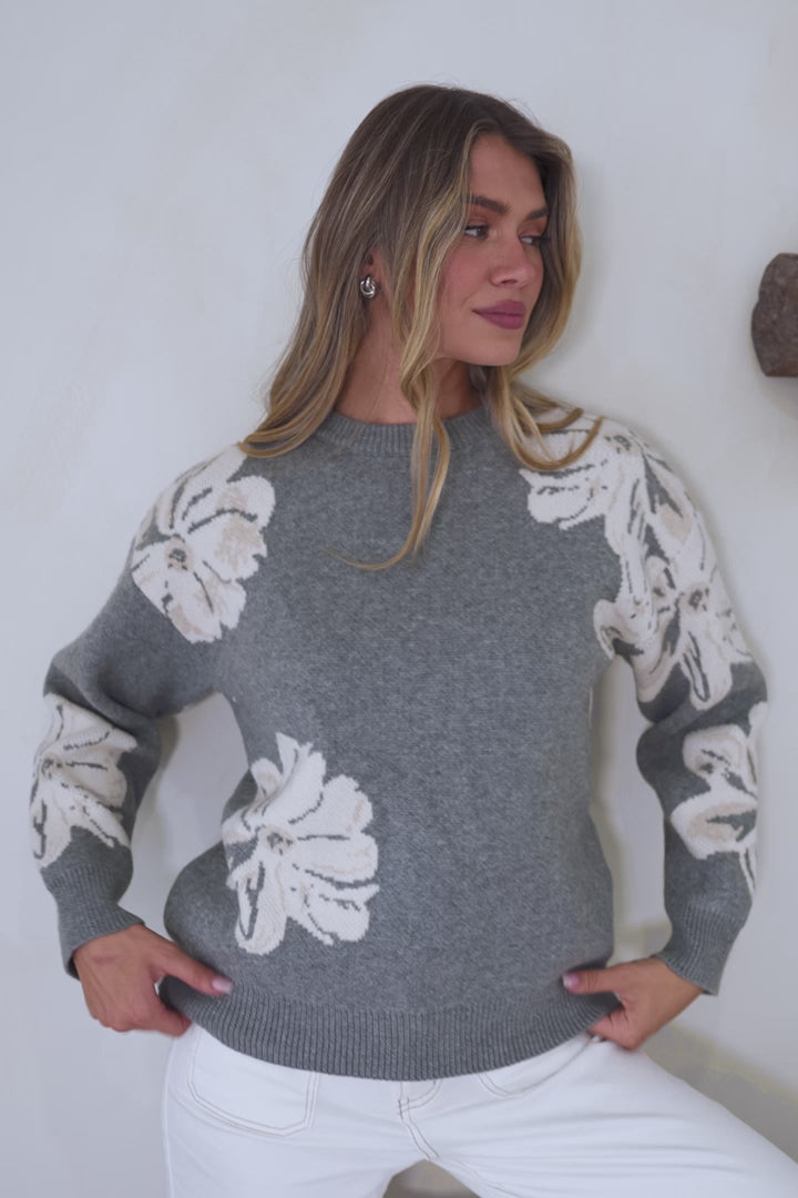 Breezy Jumper - Crew Neck Long Sleeve Floral Knit with Ribbed Hemlines in Gray