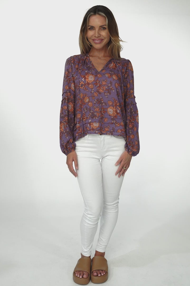 Albany Top - Pleating Details Pull Over Top With Long Balloon Sleeves In Lori Print