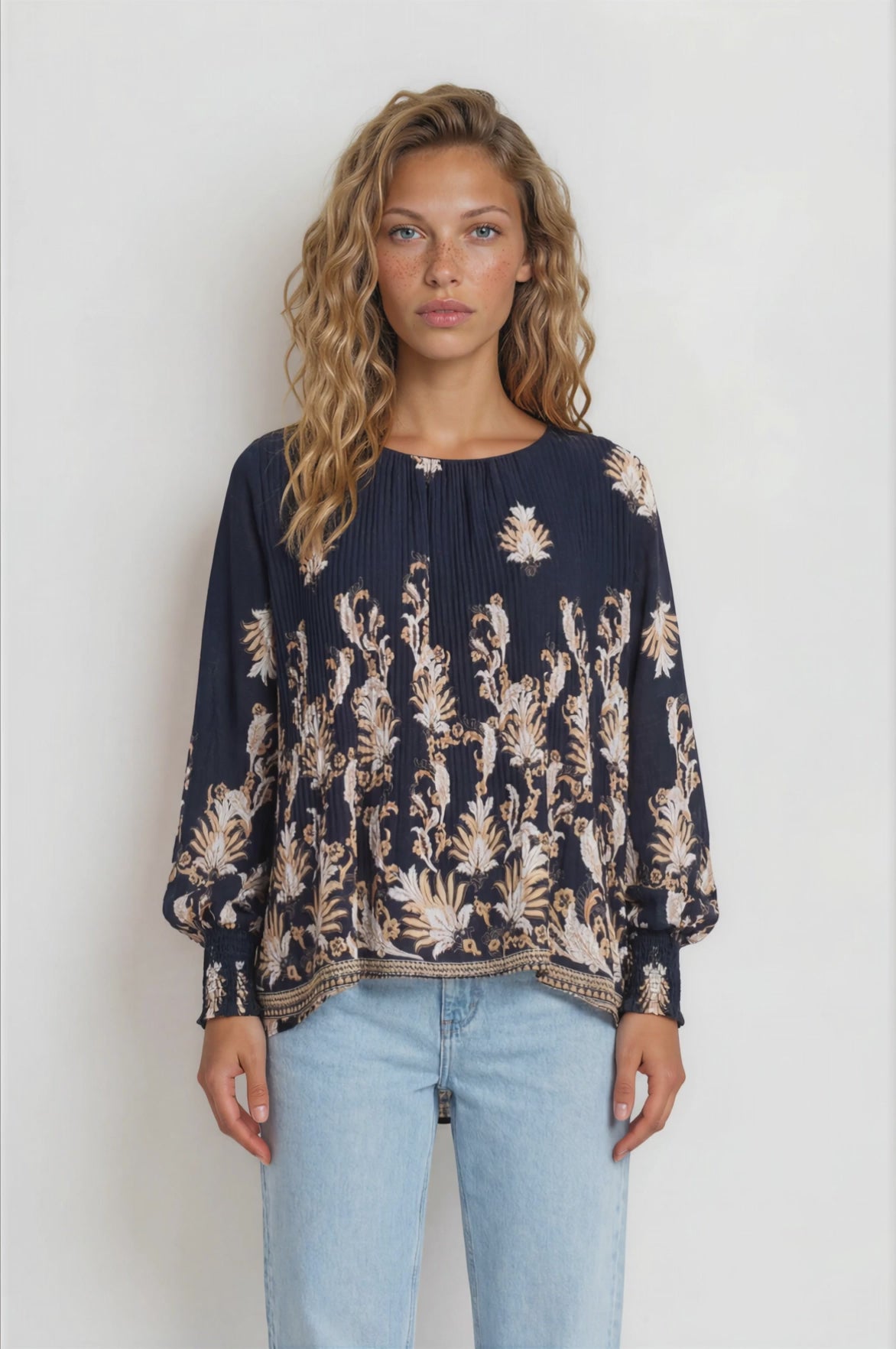 Gelina Top - Crew Neck Pleated High Low Pull Over with Balloon Sleeves in Lynsey Print Navy