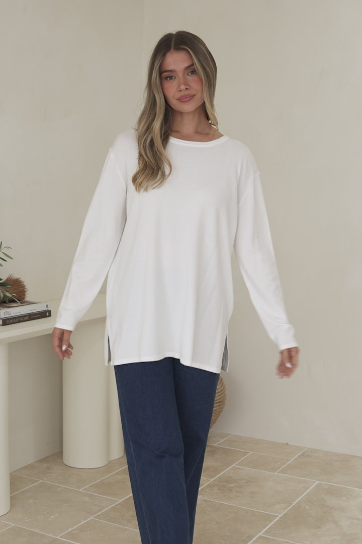 Rylee Jumper - Crew Neck Long Sleeve Pullover with Side Splits in Cream