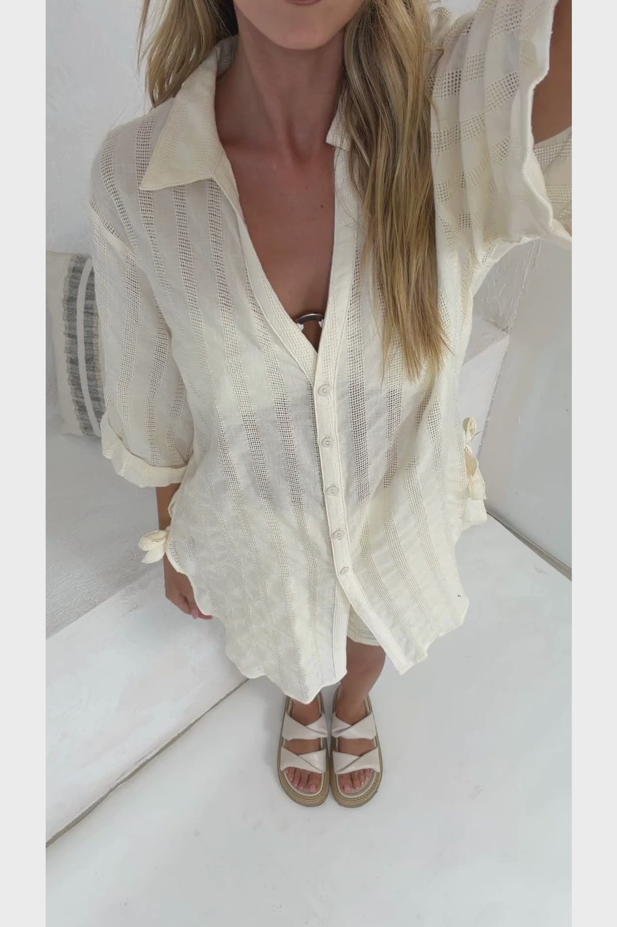 Hester Shorts - Relaxed Elasticated Waist Textured Short with Pockets in Cream