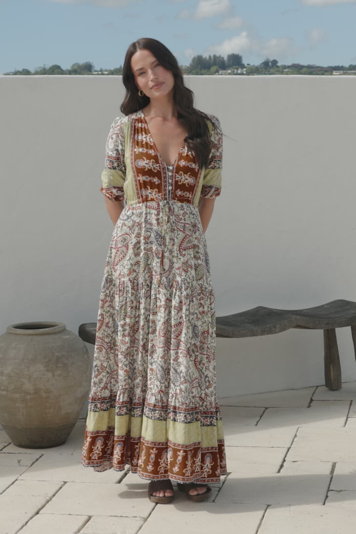 JAASE - Ebony Maxi Dress: V Neck Pull Tie Waist Dress with Front Split in Oakie Print