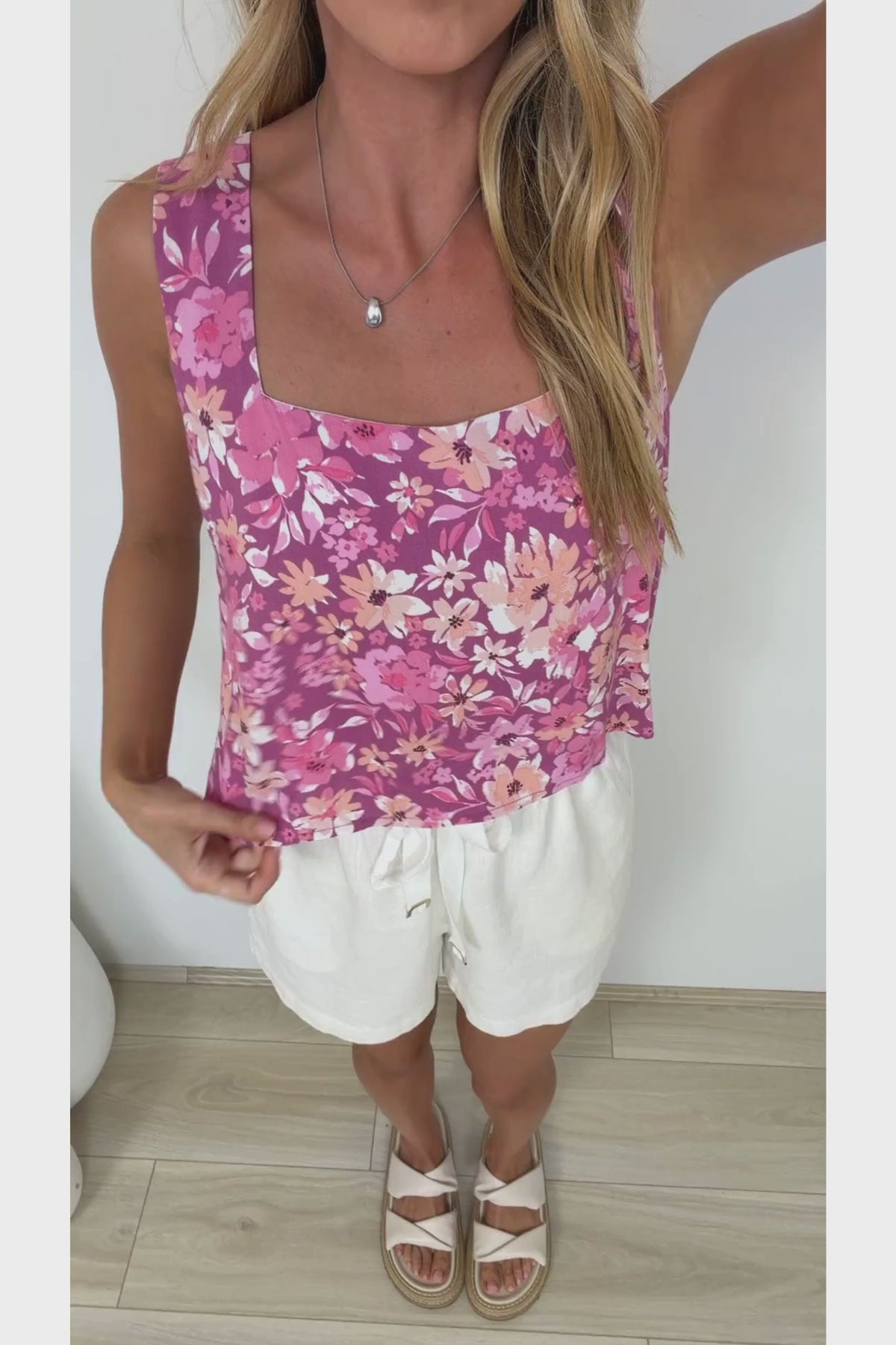 Lilas Top - Square Neck Top with Button Back Placket in Doralee Print