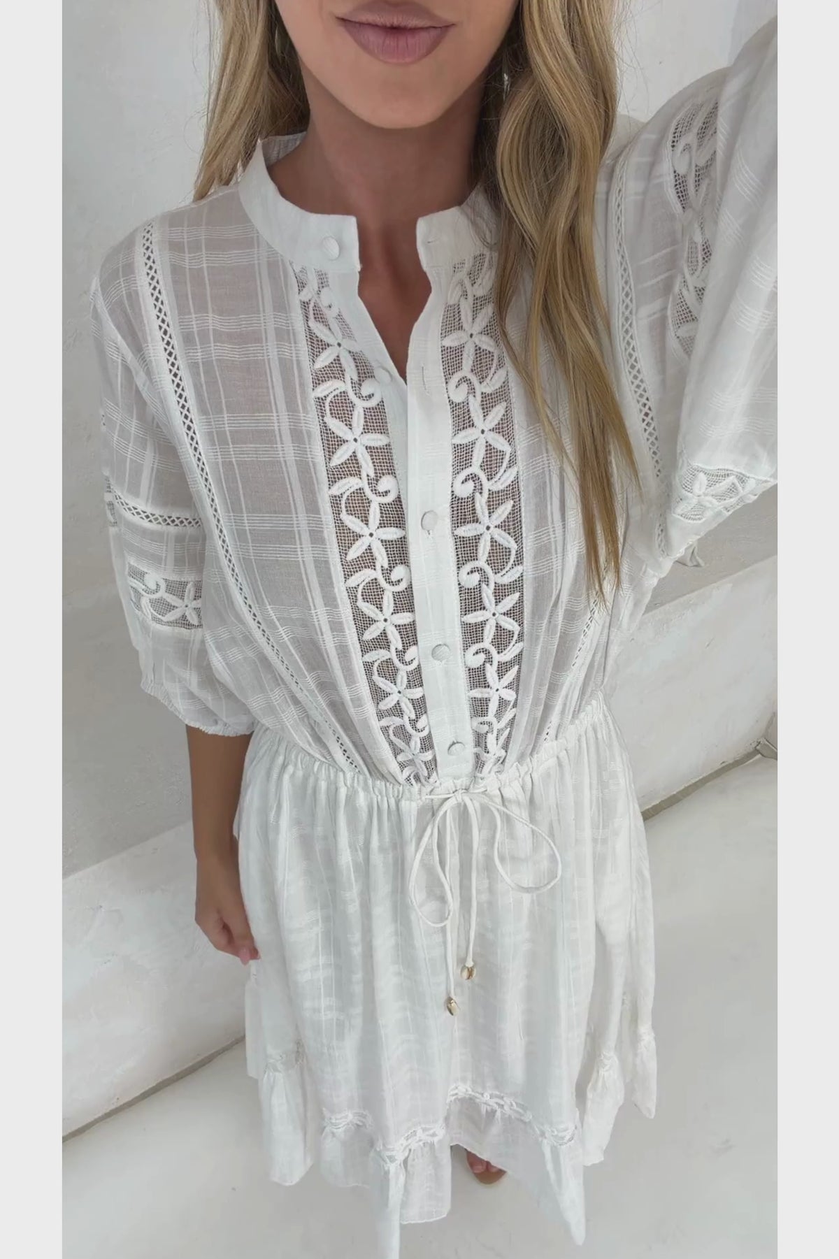 Dove Maxi Dress - Plaid Textured Lace Detailed Dress with Puff Sleeves in White