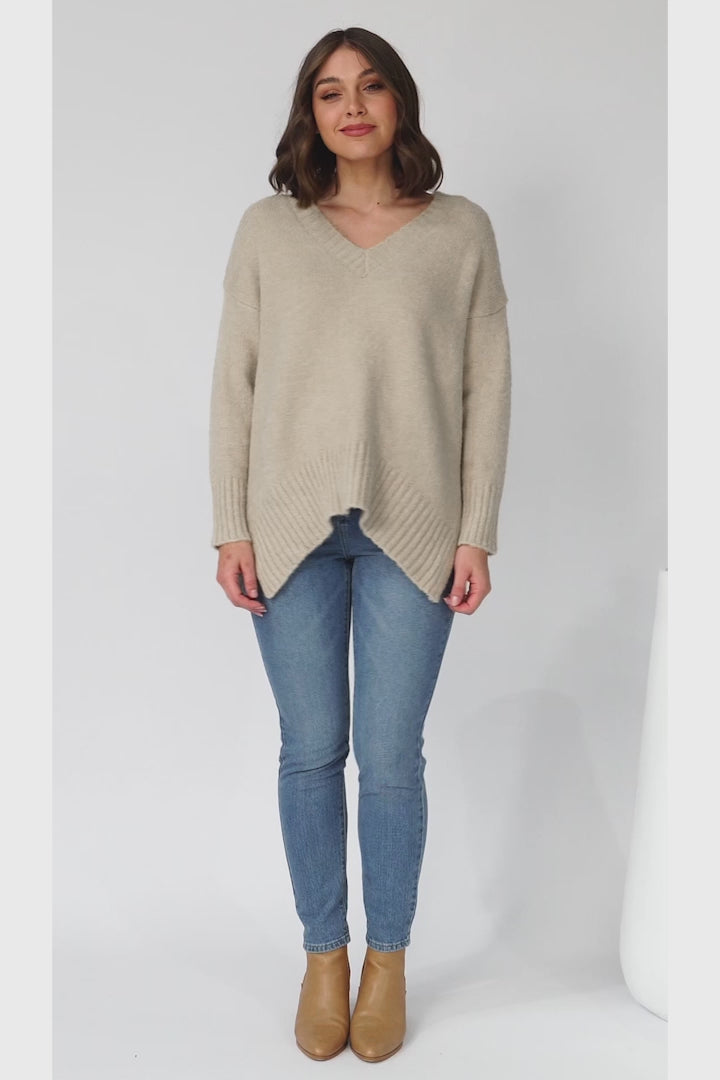 Jonas Jumper - Relaxed High-Low Jumper With Seam Splits In Sand