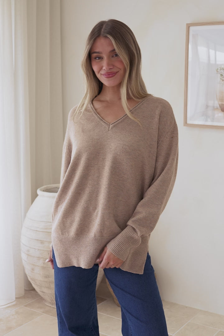 Clarke Jumper - V-Neck Batwing Sleeve Ribbed Step Hemline Knit in Mocha