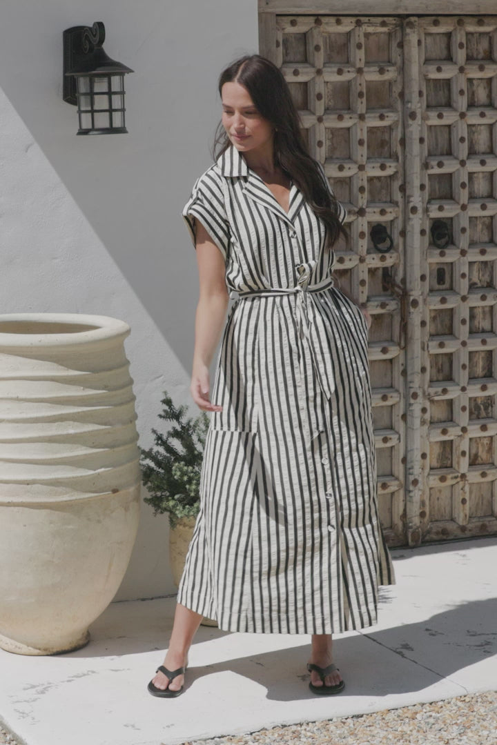 Estee Midi Dress - Collared Shirt Dress with Short Sleeves and Matching Belt in Stripe Black