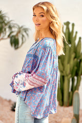 JAASE - Elsa Blouse: Relaxed V-Neck Pull Over Blouse with Long Sleeves in Blu Print