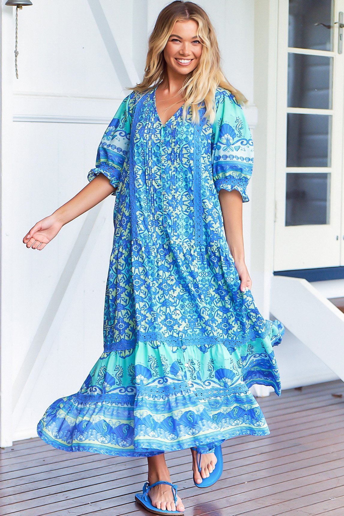 JAASE - Flounder Maxi Dress V Neckline with Pockets Dress in By the Sea Print