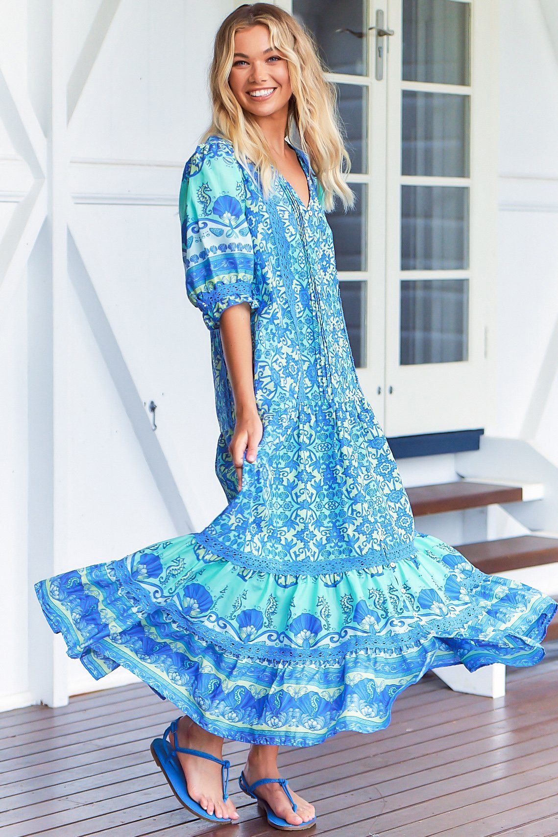 JAASE - Flounder Maxi Dress V Neckline with Pockets Dress in By the Sea Print