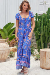 JAASE - Saria Maxi Dress: Scoop Neckline Slimline Dress in Soleil Print