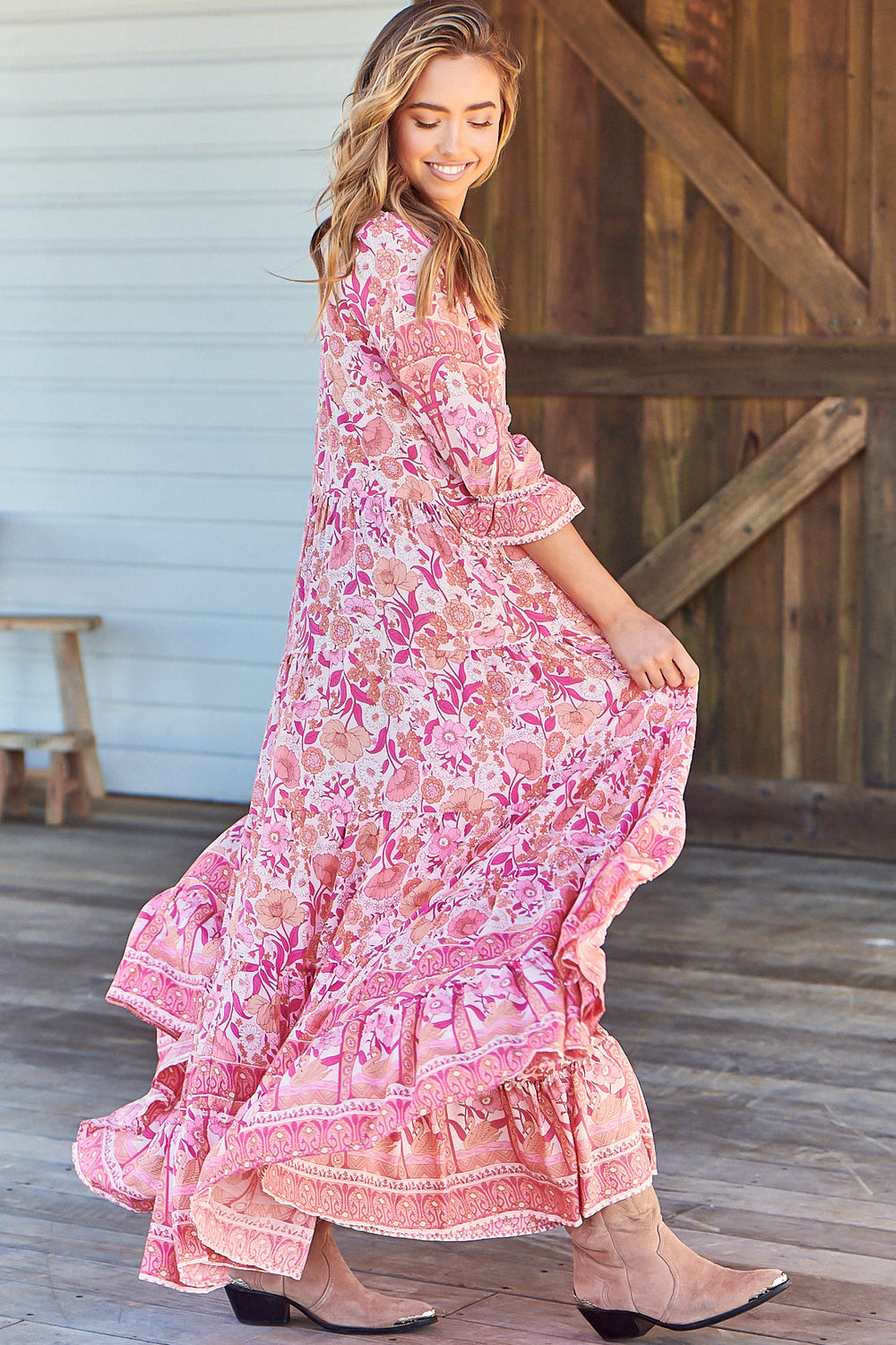 JAASE - Tillie Maxi Dress - Relaxed Style with V Neckline Dress in Leena Print