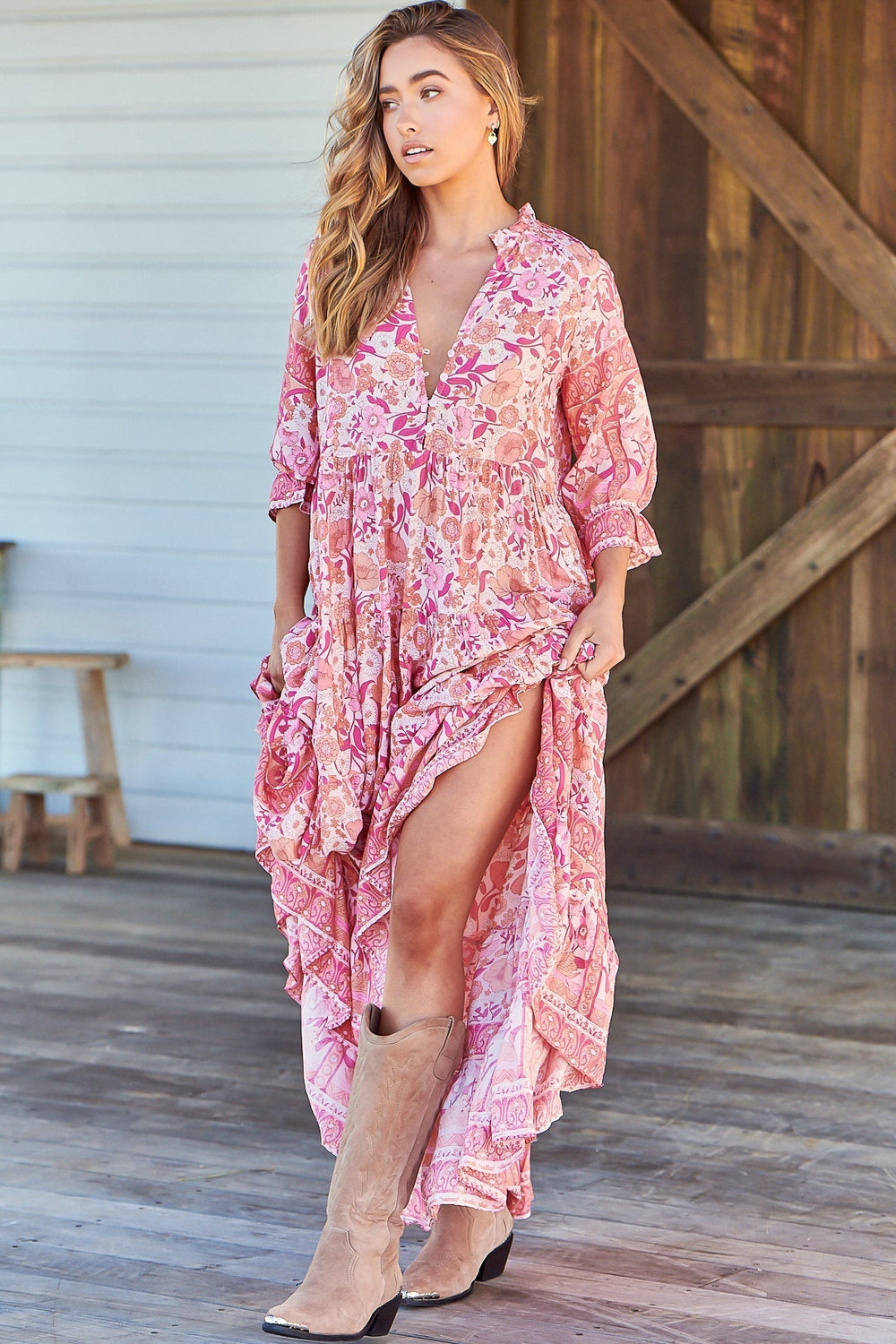 JAASE - Tillie Maxi Dress - Relaxed Style with V Neckline Dress in Leena Print