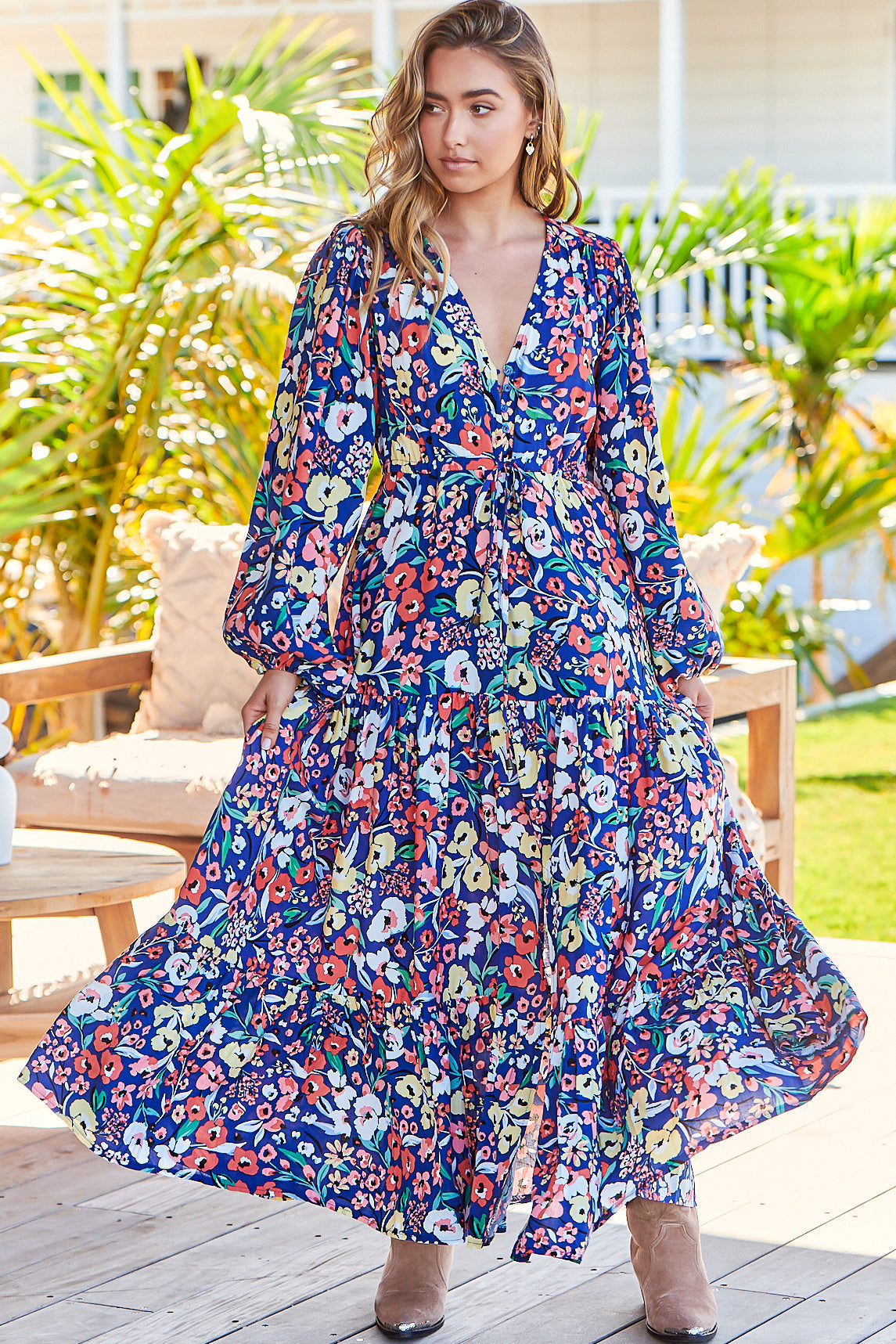 Teresa Maxi Dress - A Line Dres with Long Balloon Sleeves in Carnation Print
