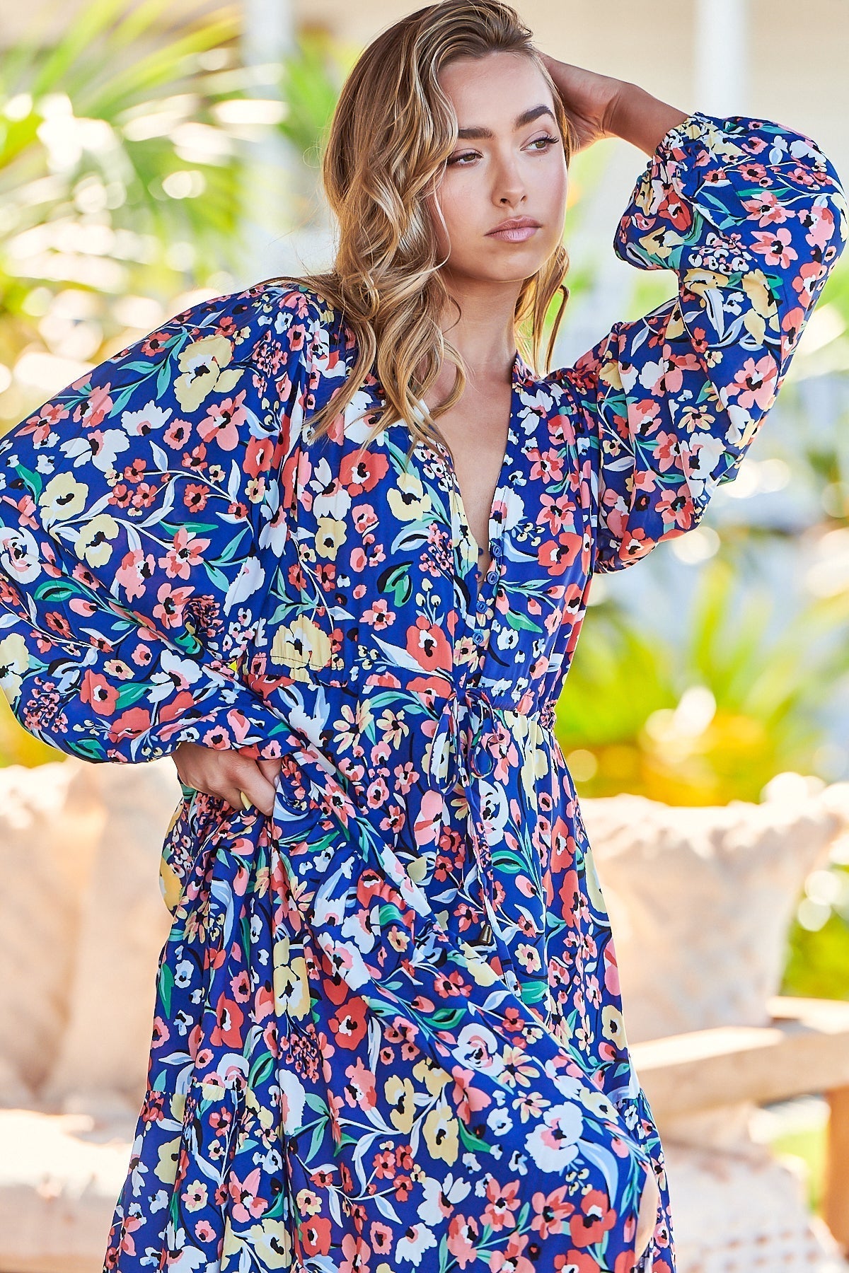 Teresa Maxi Dress - A Line Dres with Long Balloon Sleeves in Carnation Print