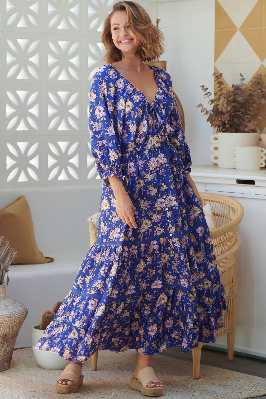 JAASE - Hailee Maxi Dress: V Neckline Dress with Side Pockets in Delfina Print