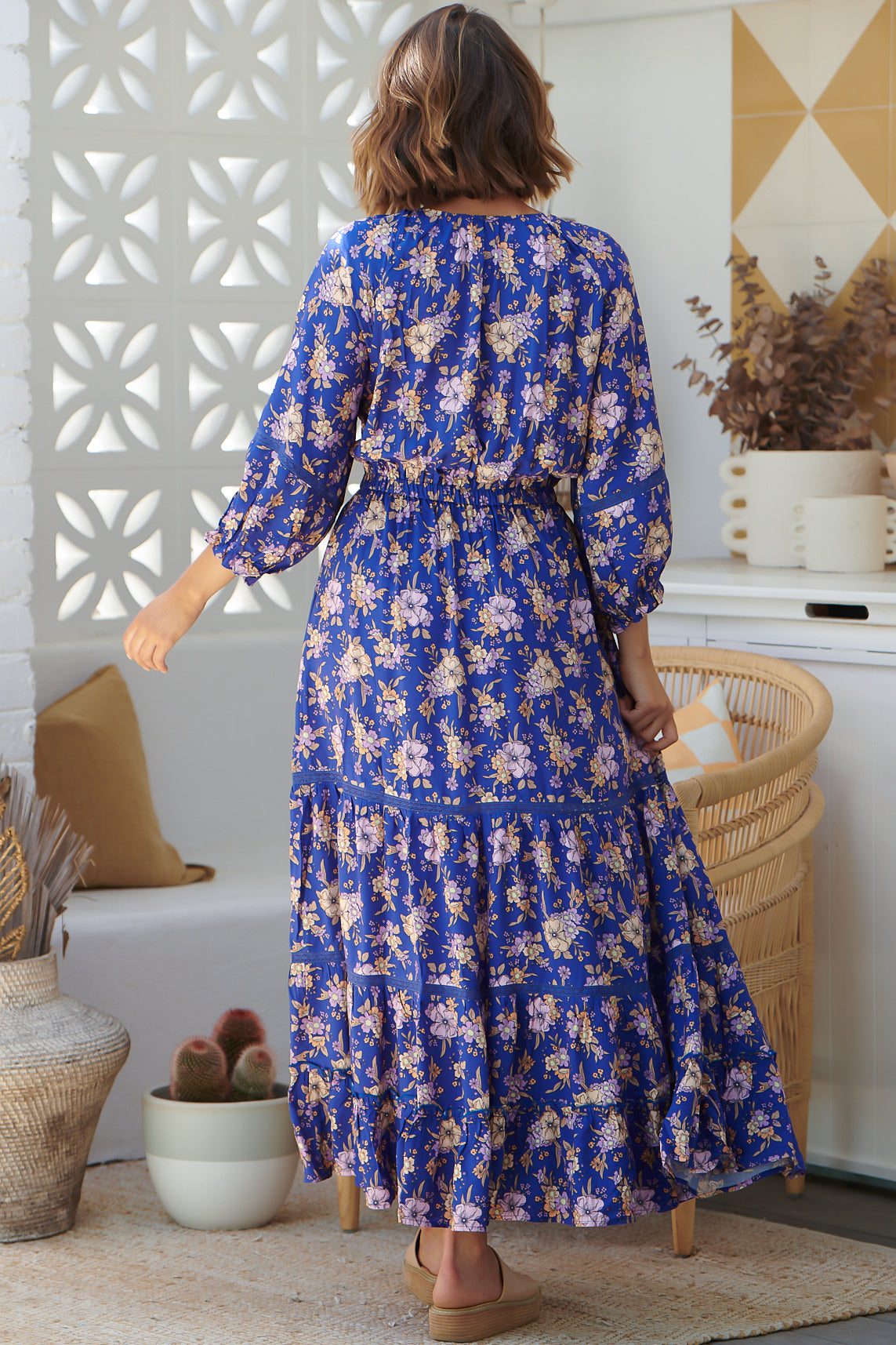 JAASE - Hailee Maxi Dress: V Neckline Dress with Side Pockets in Delfina Print